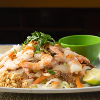 A9 Salad w/ Shrimp or Squid - Goi Tôm hay Muc